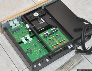 dp-55v-accuphase-1b