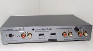 azur-640p-0b-cambridge-audio-800x445