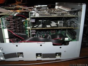 av7702-marantz-2
