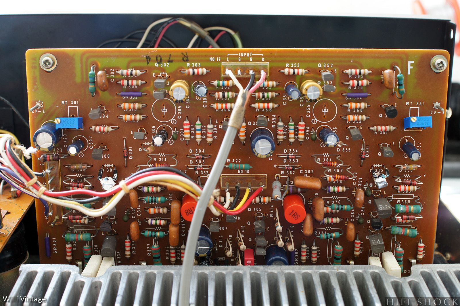 Electronic Parts - integrated-amplifier - Hifi Inside