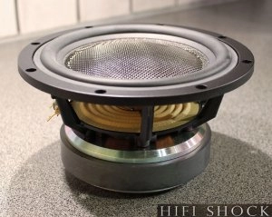 804s-5-bowers-wilkins