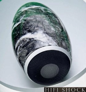 signature-diamond-0e-bowers-wilkins