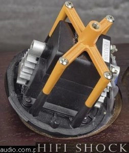 gold-gx-200-monitor-audio-3